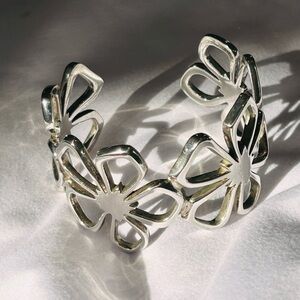 Tiffany & Co. Elsa Peretti Sterling Silver Hibiscus Cutout Cuff